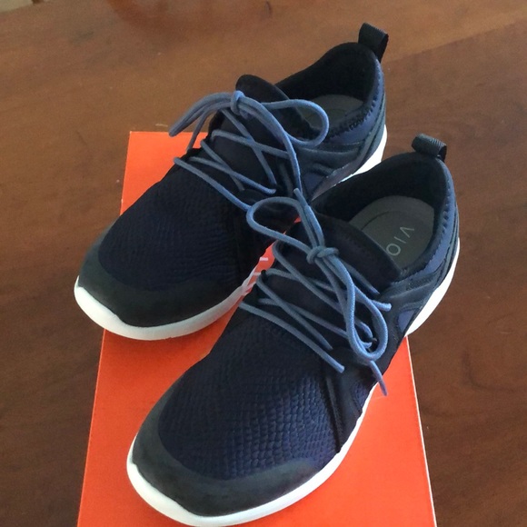 vionic storm casual sneaker